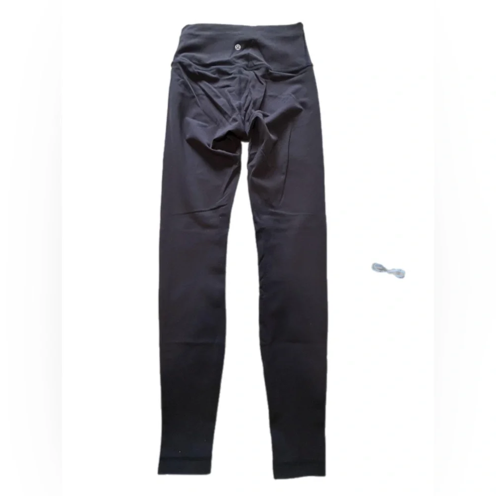 Lululemon Wunder Train High Rise Tight 28” inseam Black Size 6 PAINT SPOT FLAW - Picture 9 of 10
